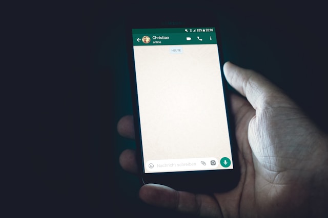 Disappear with Ease: Hiding WhatsApp Chats Made Simple